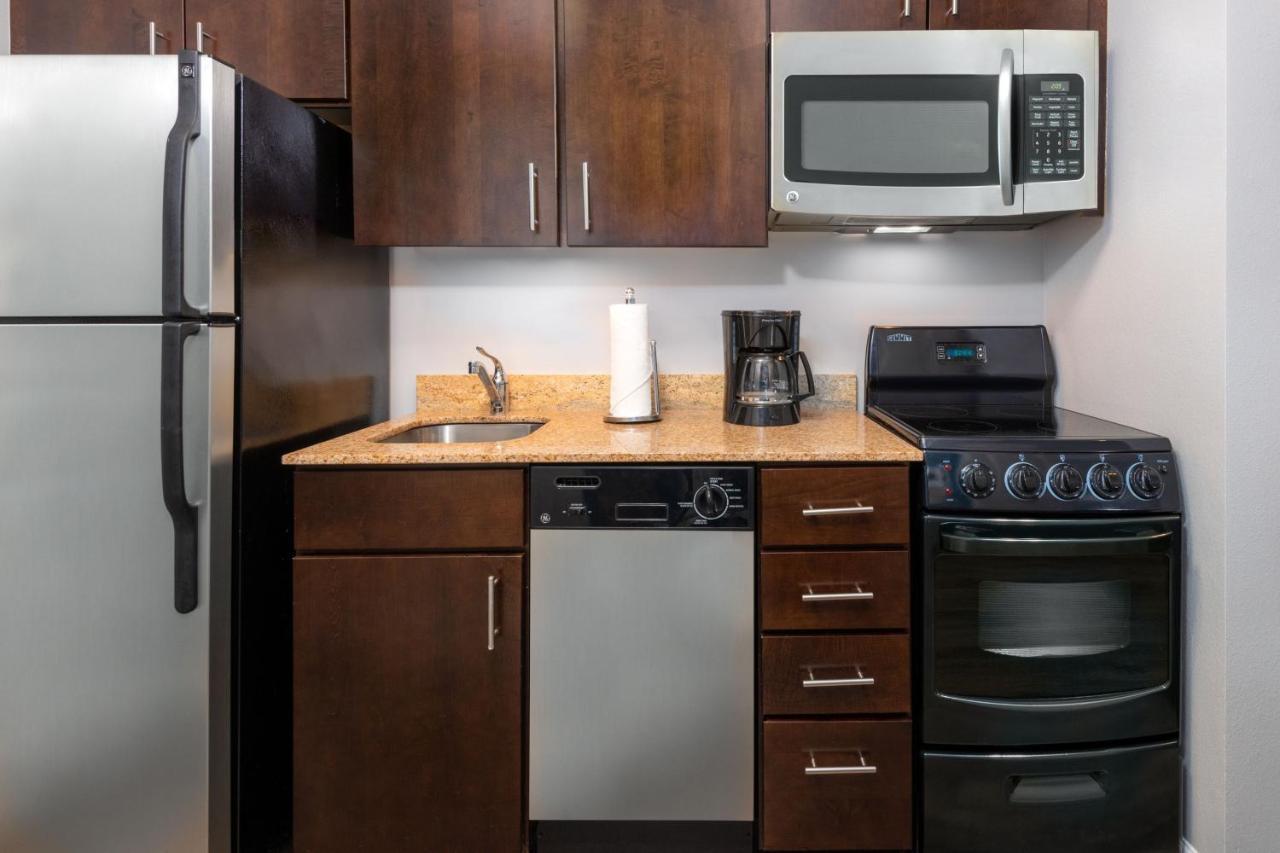 Towneplace Suites Buffalo Airport Чиктовага Экстерьер фото