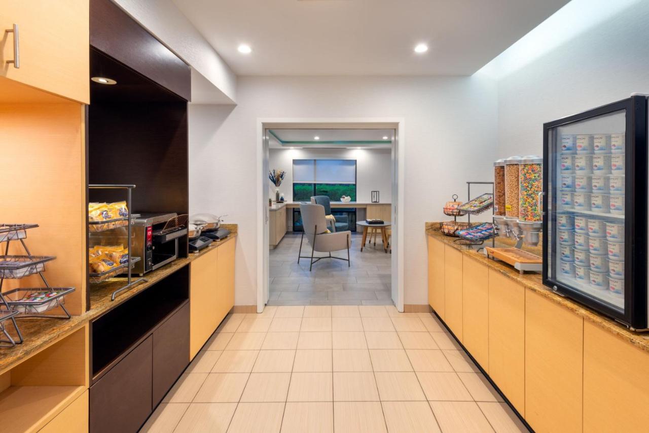Towneplace Suites Buffalo Airport Чиктовага Экстерьер фото