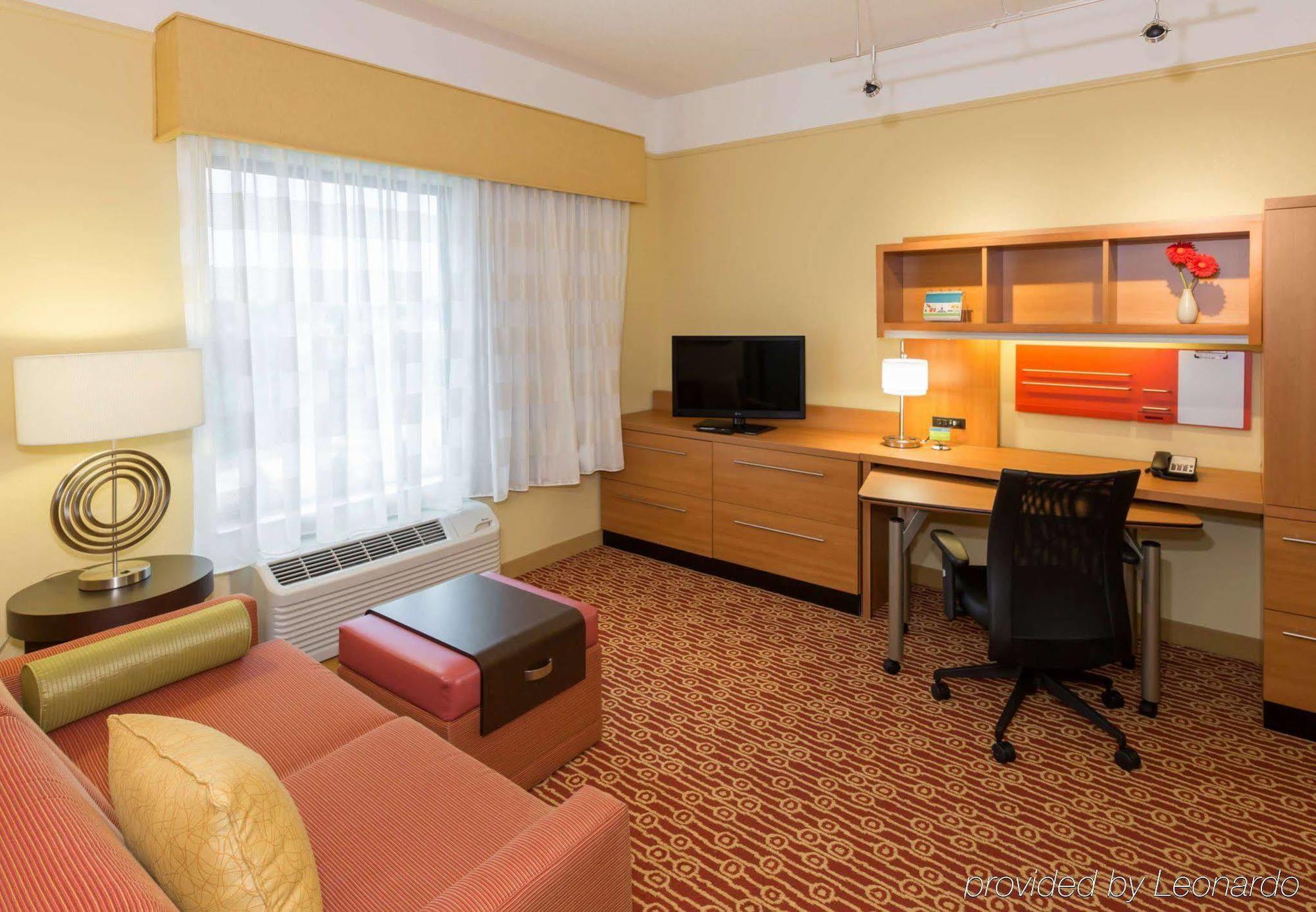 Towneplace Suites Buffalo Airport Чиктовага Экстерьер фото