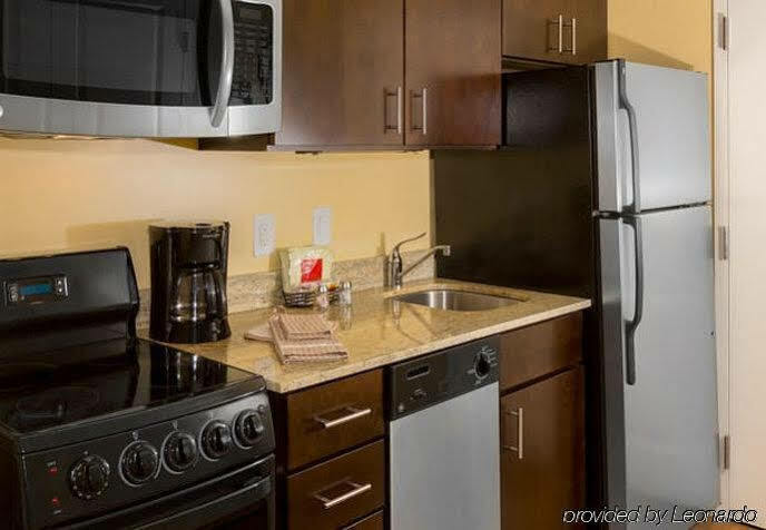 Towneplace Suites Buffalo Airport Чиктовага Экстерьер фото